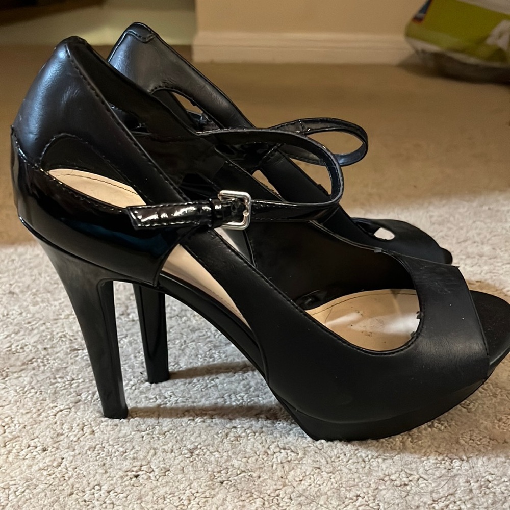 Nine West black heels